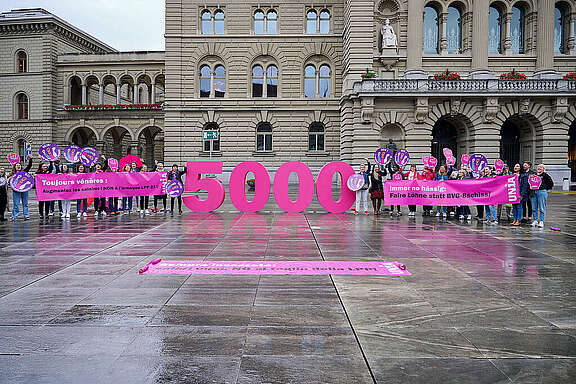 Ação por melhores salários das mulheres 